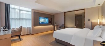 LAVANDE HOTELS (Chaozhou Ancient City People's Square Store)