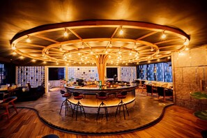 Bar (on property) - Zoom Hotel Mulawarman (Samarinda)