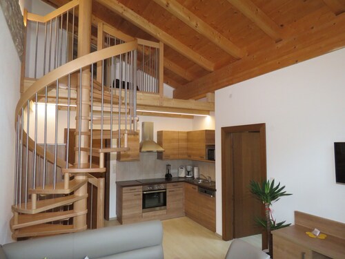 Mountain magic apartment with mountain view- Umhausen