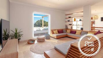 Télévision, cheminée, jeux vidéo, Netflix