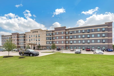 Staybridge Suites Dallas Grand Prairie by IHG