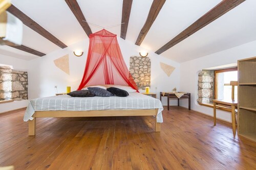 Apartment Justina-Labin-quiet place