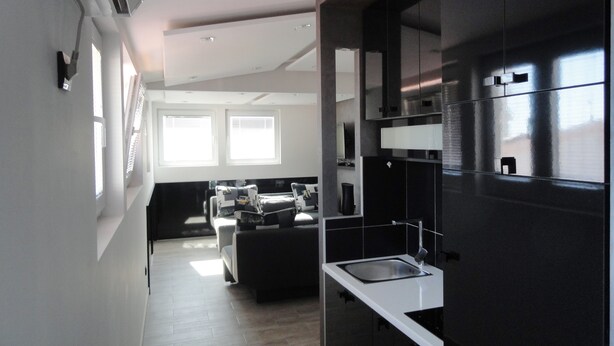 Basic Apartment | Living area | Flat-screen TV - Apartments Holiday Budva (Budva)