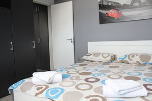 Superior Apartment | Iron/ironing board, free WiFi - Apartments Holiday Budva (Budva)