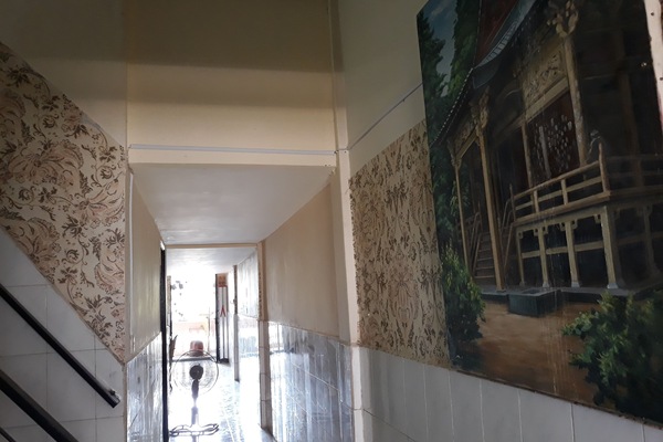 Large hallway to your bedroom .