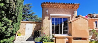 Beautiful Apartment with 2 Terraces and Barbecuit