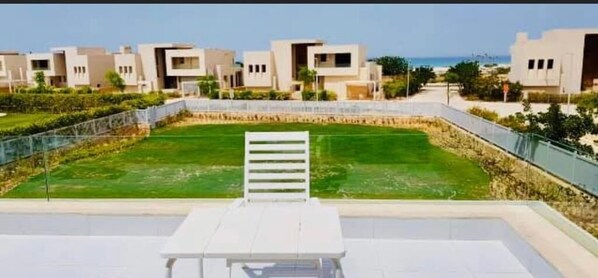 Luxury Villa | Terrace/patio - Villa Stand Alone Sea View Hacienda Bay (El Alamein)