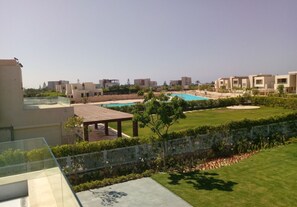 Seasonal outdoor pool - Villa Stand Alone Sea View Hacienda Bay (El Alamein)