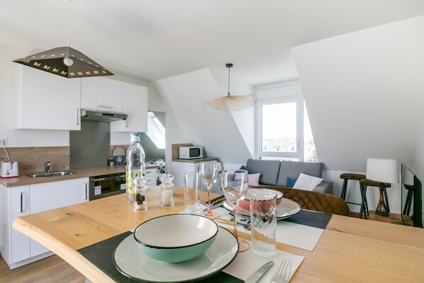 Dining - L'Escapade Malouine - Appartement 2* lumineux avec balcon (Saint-Malo)