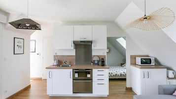 Réfrigérateur, micro-ondes, four, lave-vaisselle