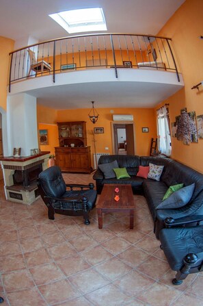 تلفزيون، مدفأة