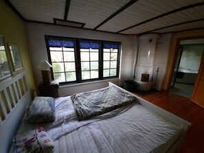 2 bedrooms
