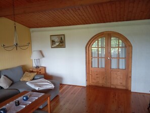Living area - Holiday home on Lake Algunnen with whirlpool bath (Rörvik)