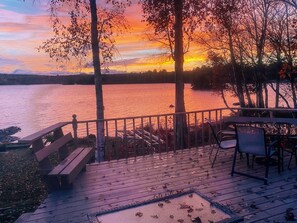 Outdoor dining - Lakeside cottage, close to town, large lot, 300+ft of Moosehead Lake frontage (Greenville)