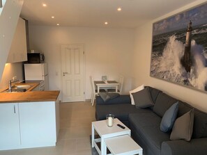 智能电视、DVD 播放器、立体声音响