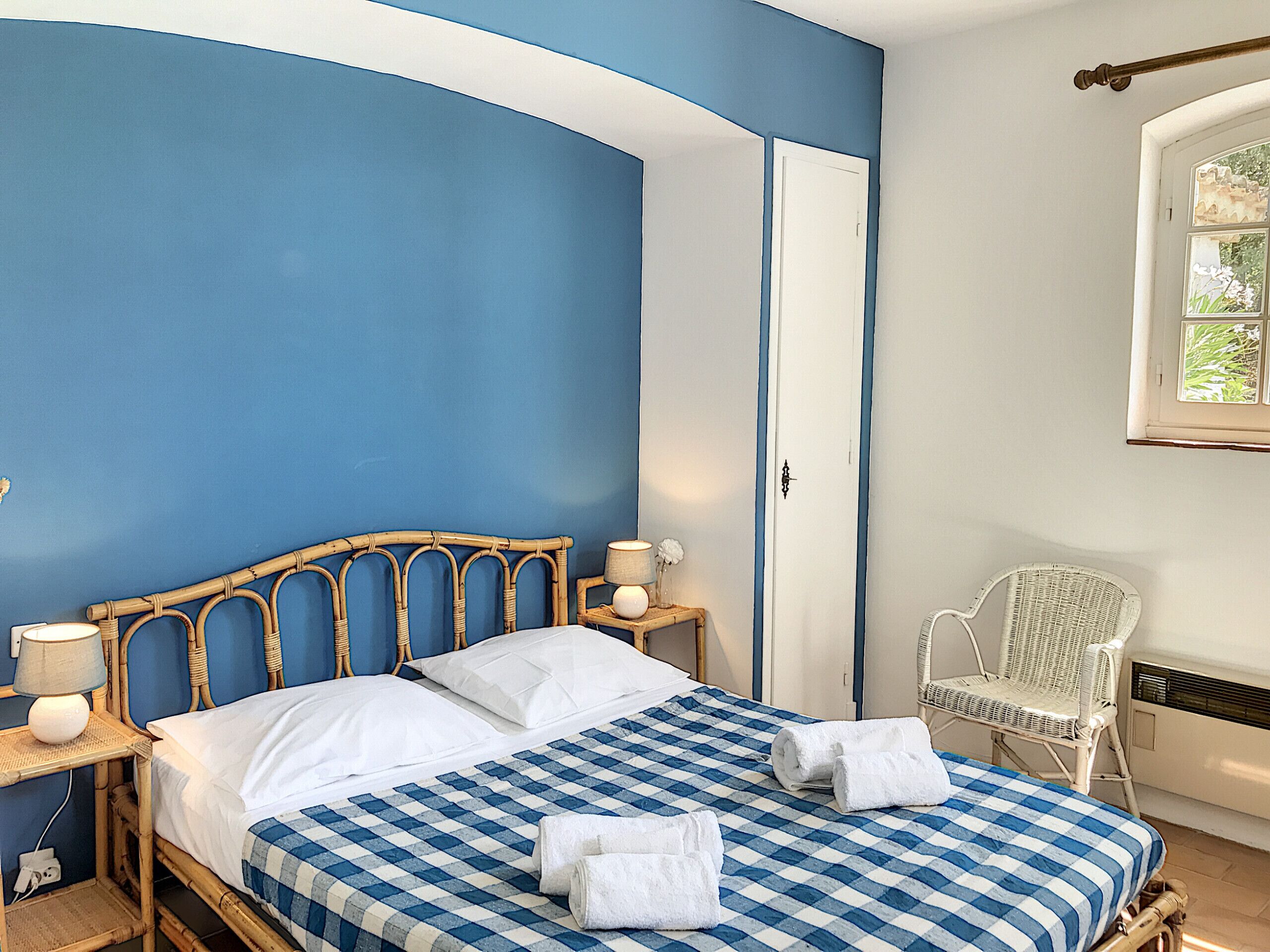 2 Schlafzimmer, Bügeleisen/Bügelbrett, kostenloses WLAN
