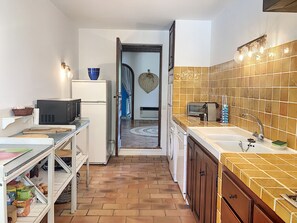 Frigorífic, microones, forn i rentaplats