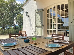 Servei de restauració a l'aire lliure