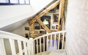 Interior - When heritage, art and well-being meet (CANDES SAINT MARTIN)