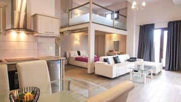 Family Suite | Living area | Flat-screen TV
