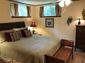 3 bedrooms, iron/ironing board, free WiFi, bed sheets