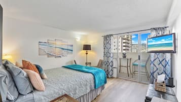 1 bedroom, iron/ironing board, WiFi (free), bed sheets
