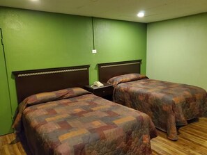 Interior - Trailway Motel (Fairview Heights)