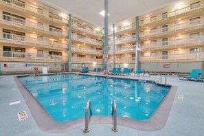 Piscina coperta, piscina all'aperto