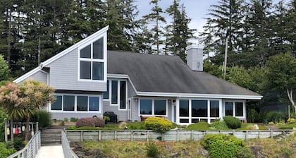 Dream Home in a bit of paradise with private dock.