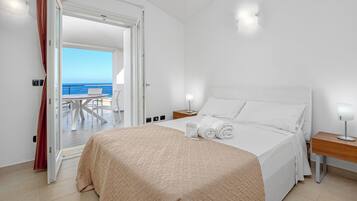 2 Schlafzimmer, BĂŒgeleisen/BĂŒgelbrett, kostenloses WLAN, BettwĂ€sche