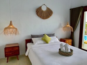 1 camera, una scrivania, Wi-Fi