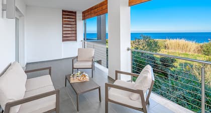 Appartement de vacances unique "Villa Marconi 8" avec vue sur mer et terrasse ensoleillée spacieuse
