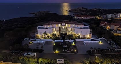 Appartement de vacances moderne 7 dans la Villa Marconi avec vue sur la mer et terrasse privée.