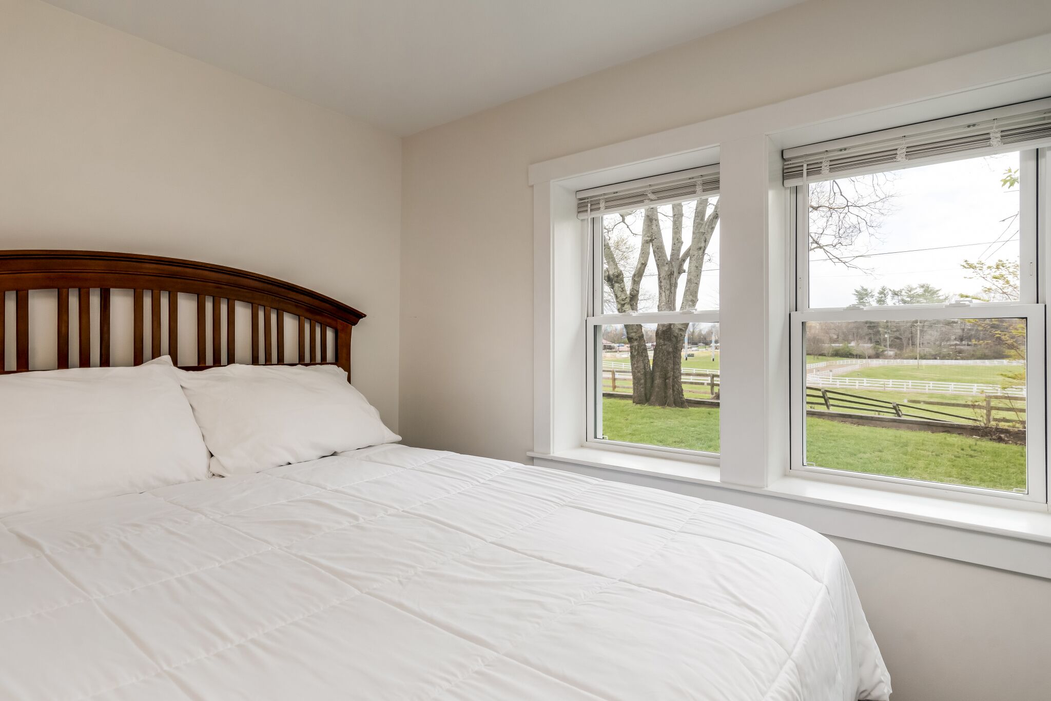 2 slaapkamers, een strijkplank/strijkijzer, reisbedje, gratis wifi