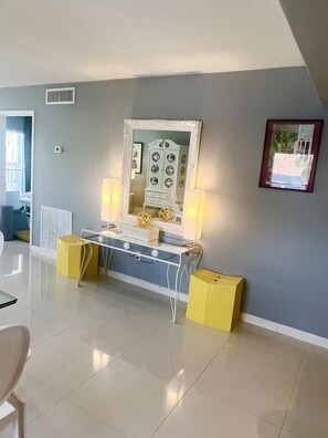 Interior - Lux Long Term Condominium (South Padre Island)