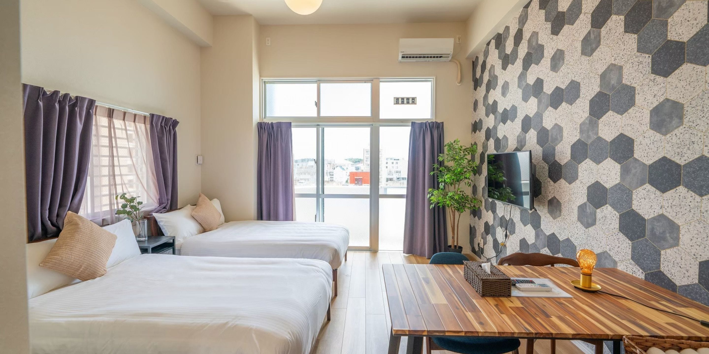 Wifi gratis y ropa de cama 