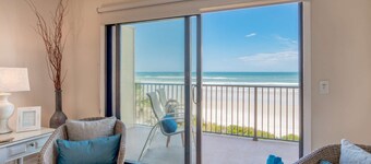 BEACHFRONT! Heated Pools, Balcony Sunrise, Pickleball, Fitness Center, Parking, $300 in Free Tickets