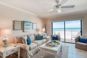 TV - BEACHFRONT! Heated Pools, Balcony Sunrise, Pickleball, Fitness Center, Parking, $300 in Free Tickets (St. Augustine)