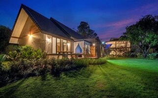 Family Villa Jacuzzi | Terrace/patio