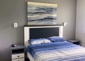 2 bedrooms - Waves at Surf Beach (SURF BEACH)