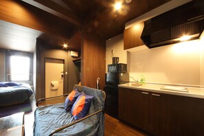 Apartment, 1 Bedroom | Private kitchenette | Fridge, microwave, stovetop, electric kettle - S-rea TOKYO301 (Tokyo)