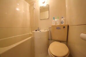 Apartment, 1 Schlafzimmer | Badezimmer | Duschwanne, Komfortbadewanne, Haartrockner, Handtücher