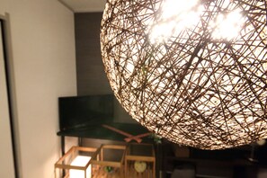 Interior detail - EX Tenjinnomori Apartment 205 (Osaka)