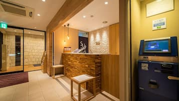 Quầy tiếp tân