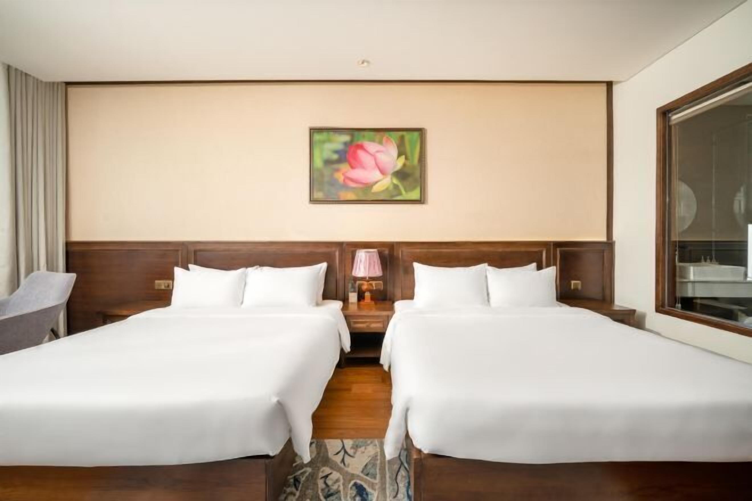 Ropa de cama de alta calidad, colchones con acolchado adicional, minibar