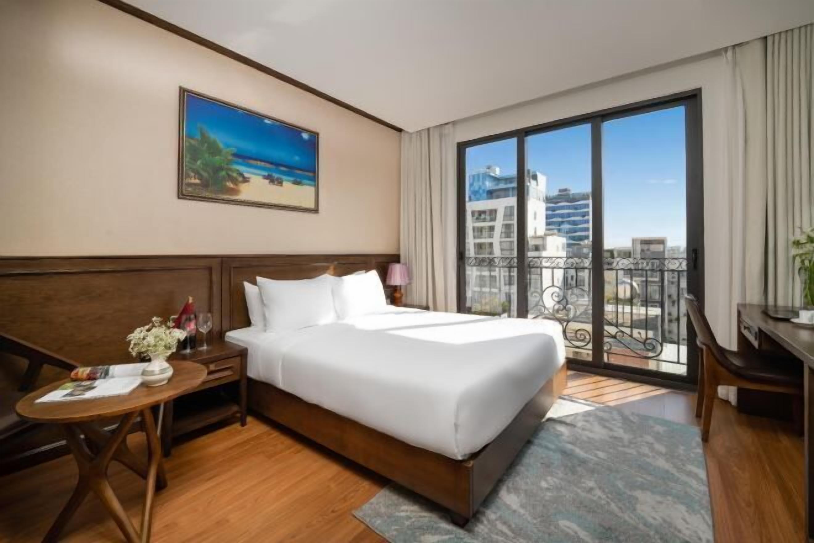 Ropa de cama de alta calidad, colchones con acolchado adicional, minibar