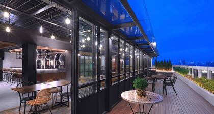 Hotel NEO Puri Indah - Jakarta