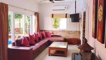 TV connectée, cheminée, espaces bureaux