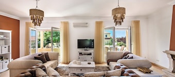 4-bedroom luxury villa