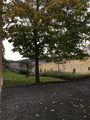 Property grounds - Magnificent studio in a 4-star tourist residence in Provence  (Gréoux-les-Bains)